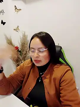 Daliz Leon online show from 10/01/25, 01:33