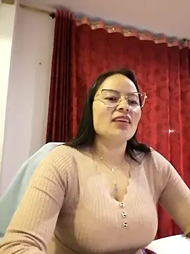 Daliz Leon online show from 10/13/25, 02:02