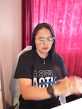 Daliz Leon online show from 11/21/25, 07:46