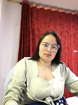 Daliz Leon online show from 10/12/25, 01:40