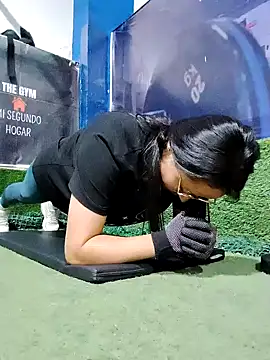 Daliz Leon online show from 12/18/25, 12:16