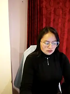 Daliz Leon online show from 11/25/25, 01:17