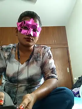 your chandni04 online show from 09/20/25, 10:31
