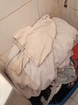 MC353535 online show from 02/21/26, 10:34