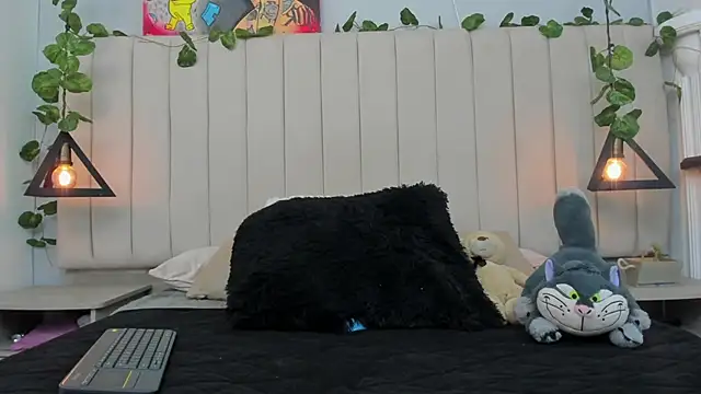 CandyGomez online show from 11/06/25, 04:27