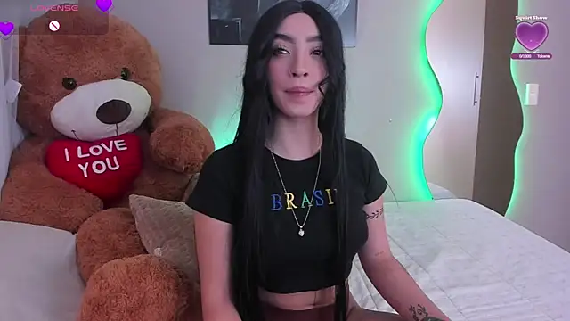 Snapshot of EmystarX chatting on 09/18/25, 01:08 EmystarX online show from 09/18/25, 01:08