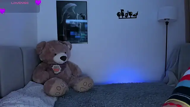 Snapshot of EmystarX chatting on 02/17/26, 09:45 EmystarX online show from 02/17/26, 09:45