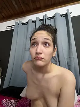 Snapshot of TeensNews18 chatting on 03/31/26, 11:07 TeensNews18 online show from 03/31/26, 11:07