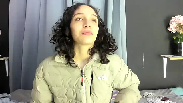 Snapshot of TeensNews18 chatting on 11/21/25, 11:53 TeensNews18 online show from 11/21/25, 11:53