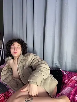 Snapshot of TeensNews18 chatting on 03/05/26, 12:02 TeensNews18 online show from 03/05/26, 12:02