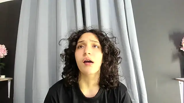 Snapshot of TeensNews18 chatting on 12/03/25, 11:36 TeensNews18 online show from 12/03/25, 11:36