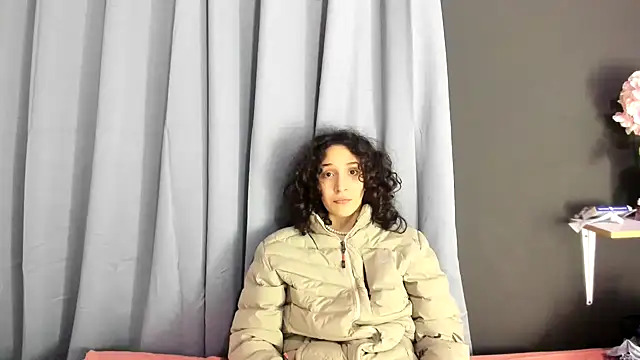 Snapshot of TeensNews18 chatting on 11/02/25, 12:37 TeensNews18 online show from 11/02/25, 12:37