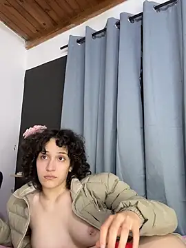 Snapshot of TeensNews18 chatting on 02/20/26, 11:28 TeensNews18 online show from 02/20/26, 11:28