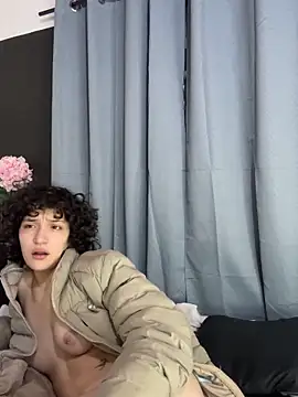 Snapshot of TeensNews18 chatting on 02/15/26, 11:20 TeensNews18 online show from 02/15/26, 11:20