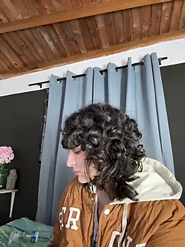 TeensNews18 online show from 04/28/26, 11:31