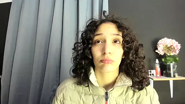 Snapshot of TeensNews18 chatting on 11/11/25, 11:16 TeensNews18 online show from 11/11/25, 11:16