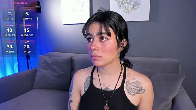 flower smith  online show from 11/06/25, 11:47