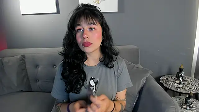 Snapshot of flower_smith_ chatting on 02/03/26, 12:32 flower smith online show from 02/03/26, 12:32