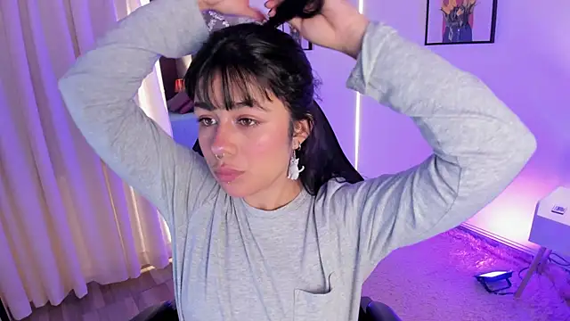 flower smith  online show from 04/18/26, 11:45