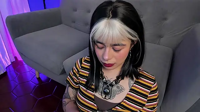 flower smith  online show from 03/23/26, 11:54