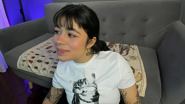 flower smith  online show from 04/04/26, 11:39