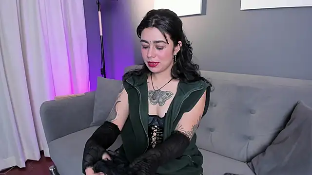 flower smith  online show from 10/01/25, 11:36