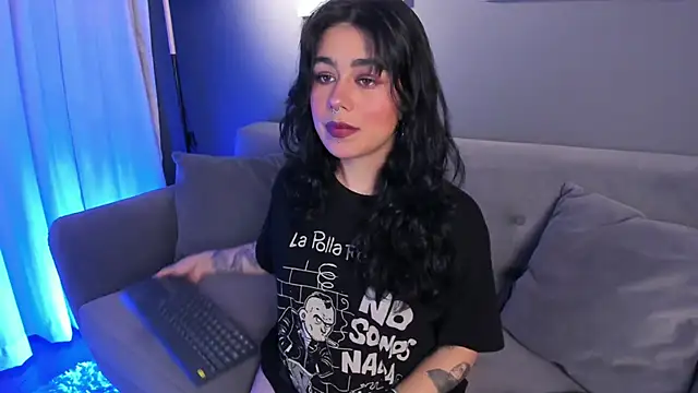 flower smith  online show from 11/07/25, 11:48