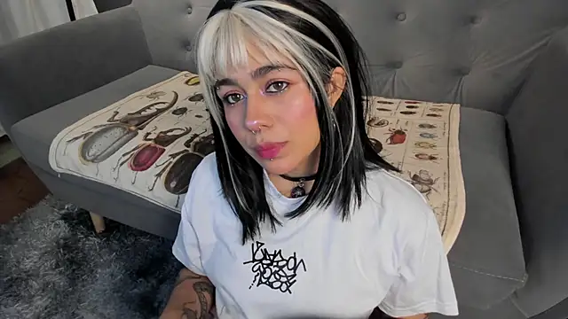 flower smith  online show from 03/11/26, 11:48