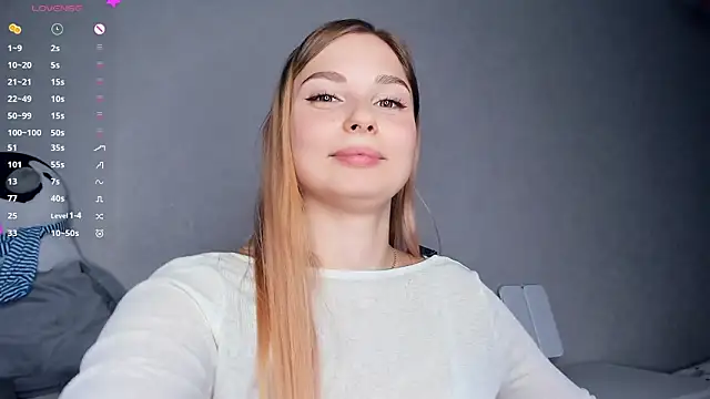 Snapshot of hidden_charm chatting on 02/04/26, 06:36 hidden charm online show from 02/04/26, 06:36