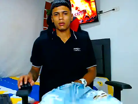 Snapshot of cristian_tayron1 chatting on 06/02/26, 07:30 cristian tayron1 online show from 06/02/26, 07:30