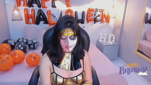 Julieth brown  online show from 10/31/25, 09:11