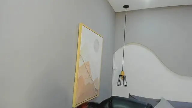 Julieth brown  online show from 11/18/25, 07:50