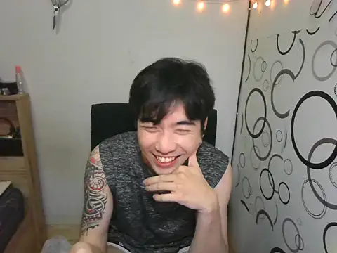 moaman190 online show from 10/25/25, 05:46