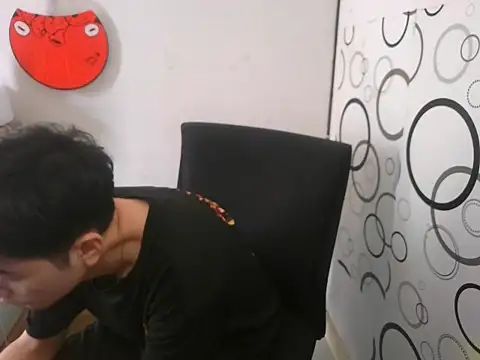 moaman190 online show from 11/28/25, 07:41