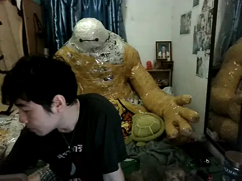 moaman190 online show from 10/13/25, 08:21