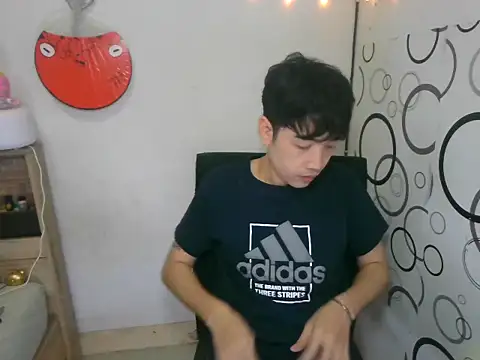 moaman190 online show from 11/29/25, 04:07