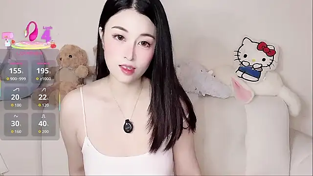 Snapshot of LuLu-Moon chatting on 11/13/25, 07:23 LuLu-Moon online show from 11/13/25, 07:23