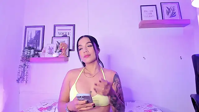 GabiHills online show from 05/18/26, 02:01