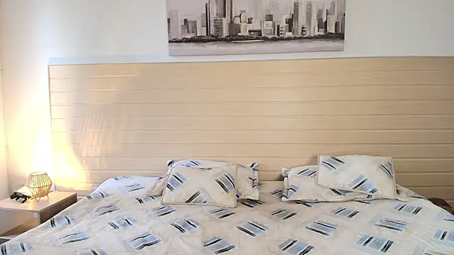 Snapshot of GabiHills chatting on 11/12/25, 06:56 GabiHills online show from 11/12/25, 06:56