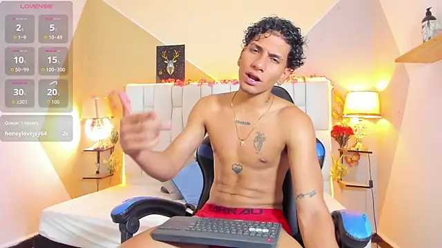 Adan Oriol online show from 12/02/25, 03:52