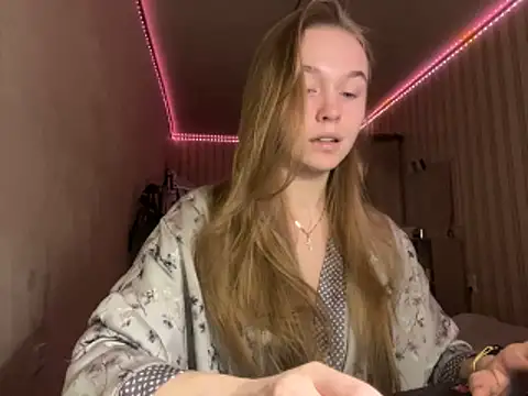 Snapshot of bellameow88 chatting on 11/10/25, 11:48 bellameow88 online show from 11/10/25, 11:48