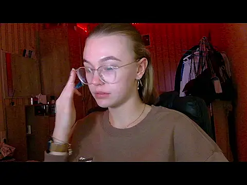 Snapshot of bellameow88 chatting on 12/01/25, 11:11 bellameow88 online show from 12/01/25, 11:11