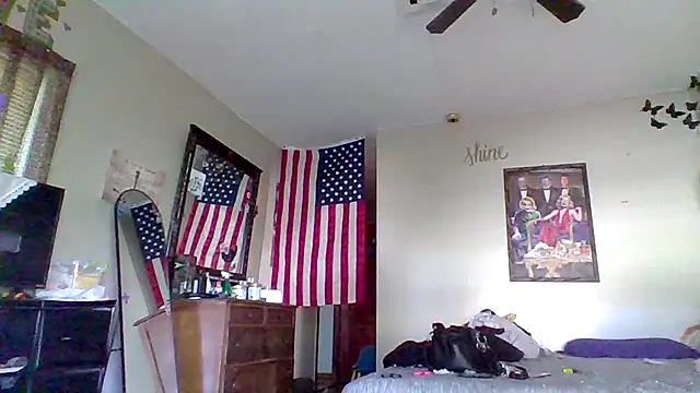 Snapshot of Bored_Grandma chatting on 10/03/25, 04:19 Bored Grandma online show from 10/03/25, 04:19