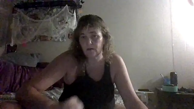 Snapshot of Bored_Grandma chatting on 09/16/25, 07:20 Bored Grandma online show from 09/16/25, 07:20