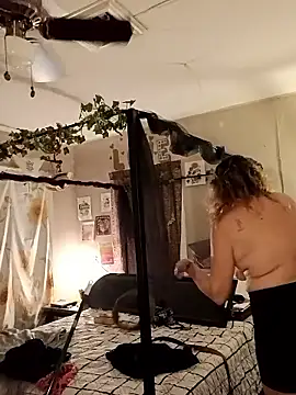 Bored Grandma online show from 04/17/26, 07:33