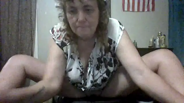 Snapshot of Bored_Grandma chatting on 02/15/26, 07:51 Bored Grandma online show from 02/15/26, 07:51