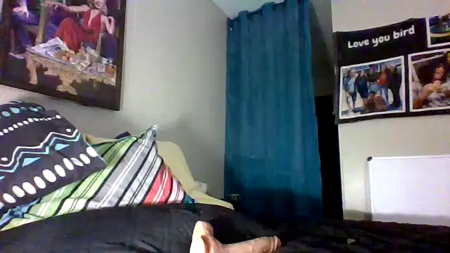 Snapshot of Bored_Grandma chatting on 10/24/25, 09:30 Bored Grandma online show from 10/24/25, 09:30