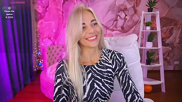 BellaRayyy online show from 11/07/25, 02:43