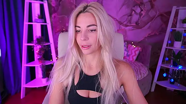 BellaRayyy online show from 01/09/26, 07:15