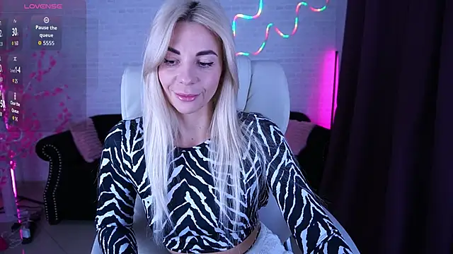 BellaRayyy online show from 02/09/26, 09:24